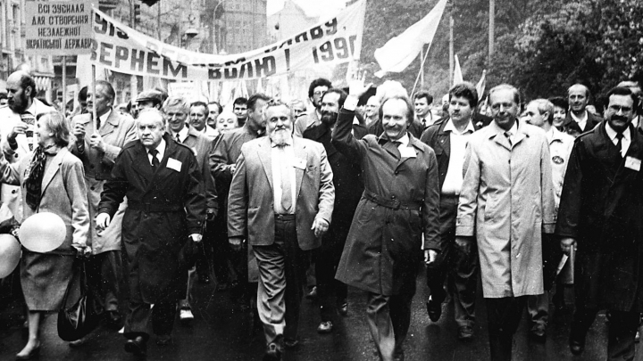 фото з архіву В’ячеслав Чорновіл на демонстрації