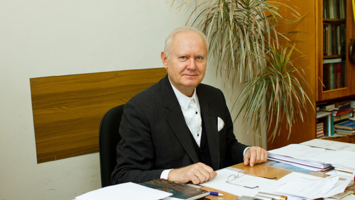 Професор Михайло Братичак