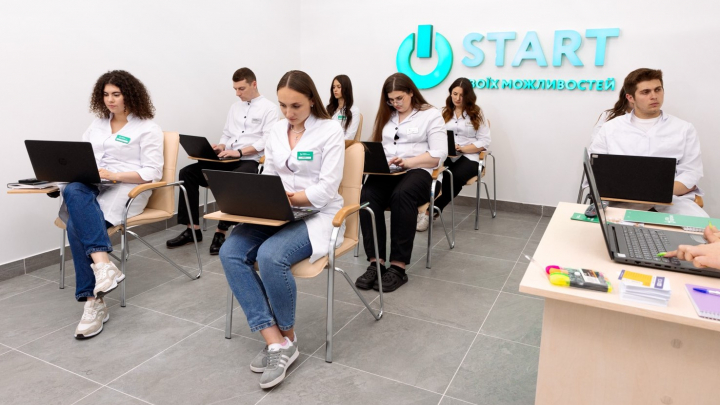 Фото з відвідин компанії