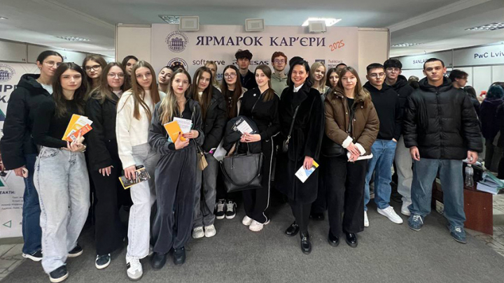 Фото з Ярмарку кар’єри