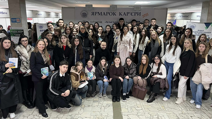 Фото з Ярмарку кар’єри