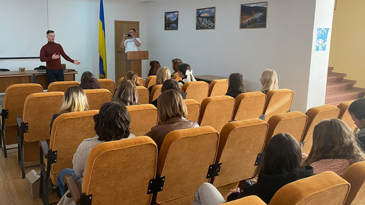 Фото із зустрічі в ІПМТ