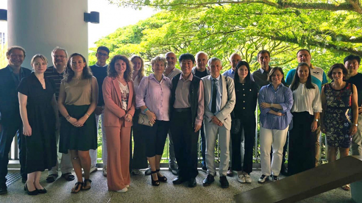 Фото із зустрічі в Сінгапурі