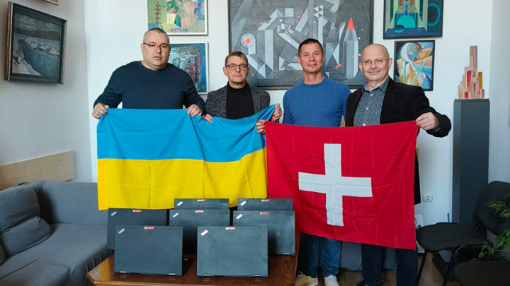 Ультрабуки від партнерів