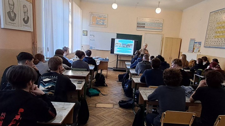 Фото з Днів Політехніки в школі