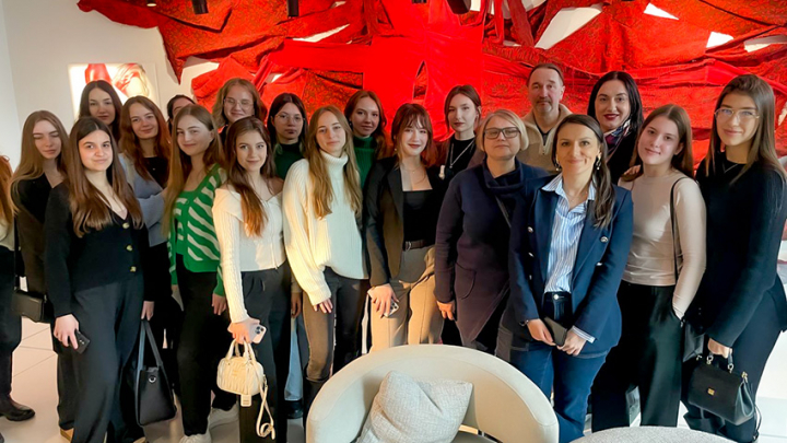 Фото з відвідин галереї