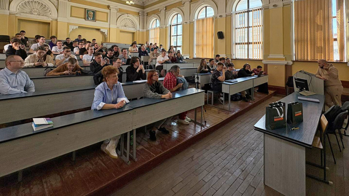 Фото із зустрічі у Львівській політехніці