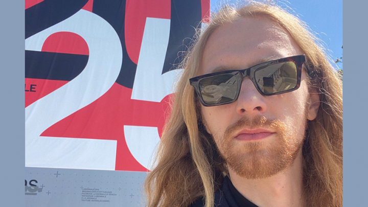 Фото з виставки в Італії