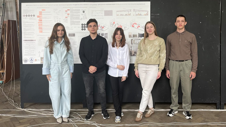 Фото із захисту робіт