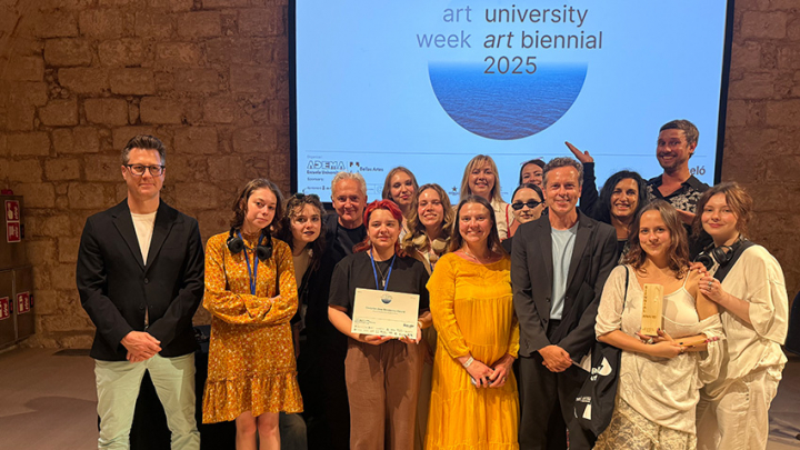 Фото з бієнале