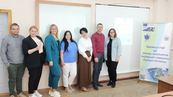 Фото із засідання журі конкурсу