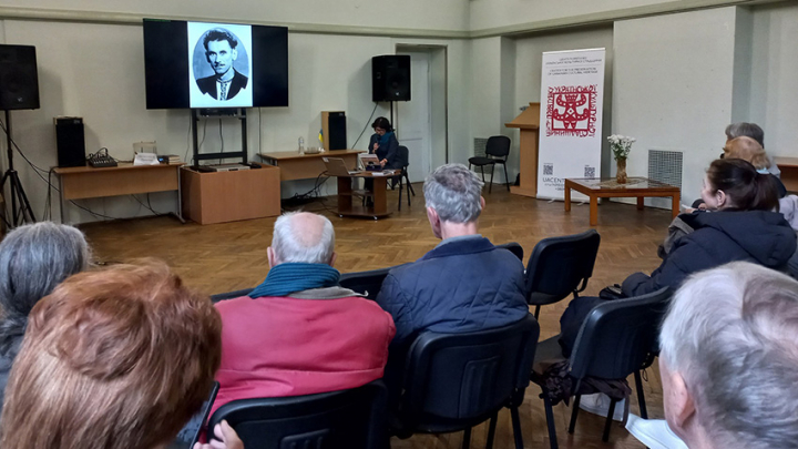 Фото із заходу в НТБ