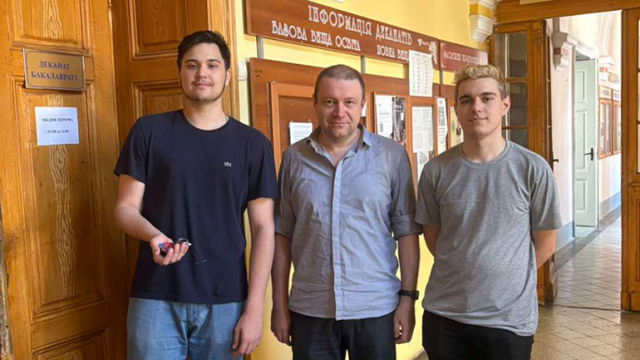 Виконавці проєкту