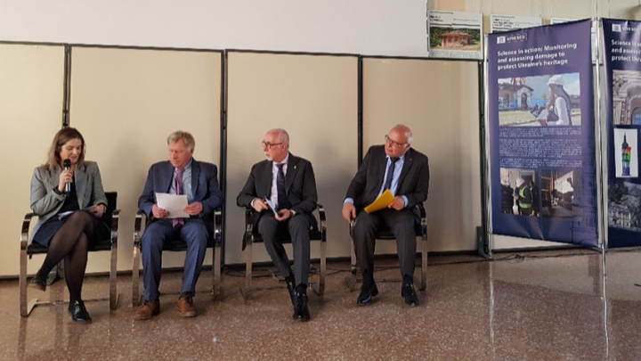 Фото з візиту до Італії