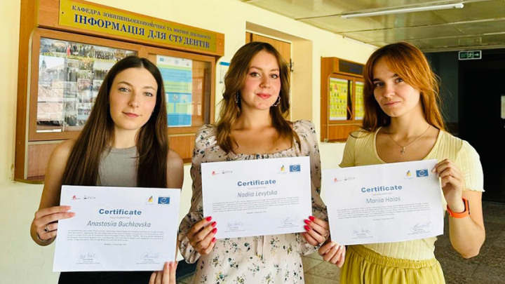 Учасниці тренінгу