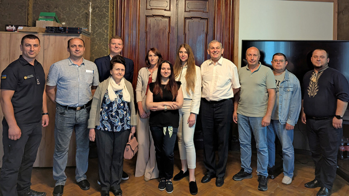 Фото із захисту дисертації