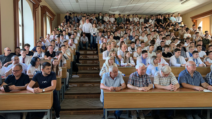 Фото з урочистої зустрічі